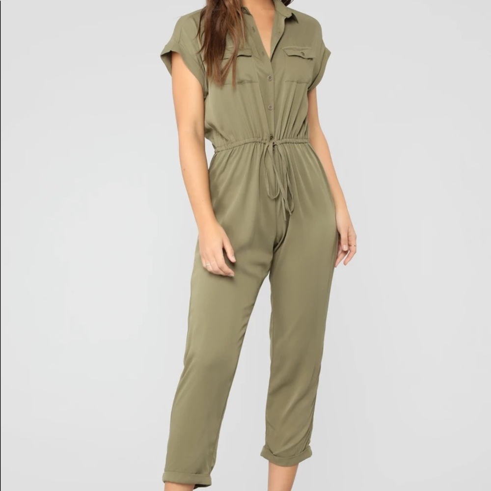 Olive jumpsuit xs